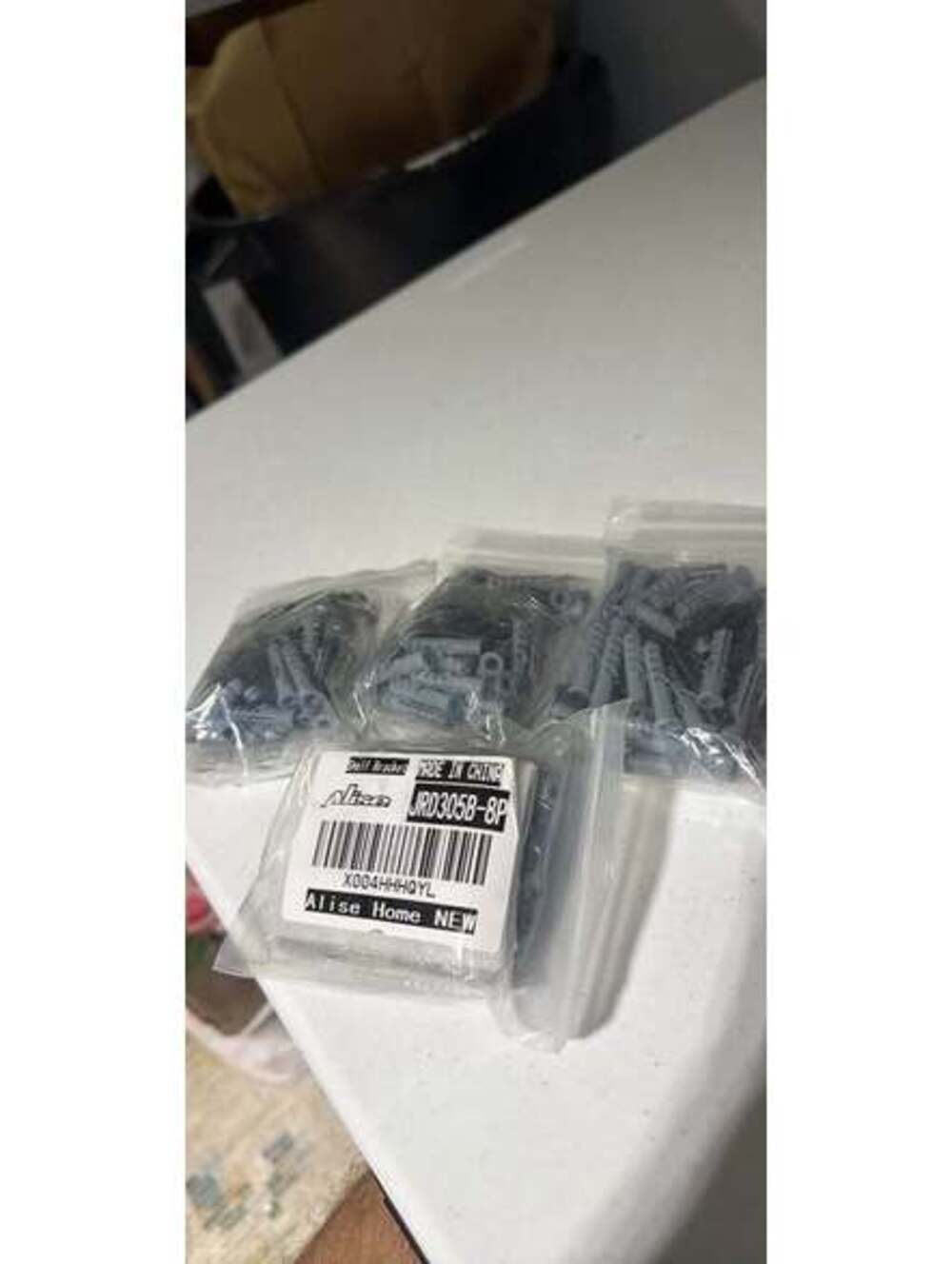 Alise Shelf Bracket Hardware